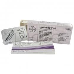 Offene Packung von Levonelle 1500 Mikrogramm mit Blisterpackung und Beipackzettel 