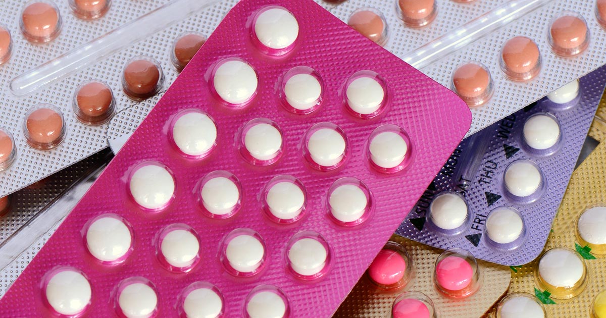 Antibabypillen in farbigen Blisterpackungen