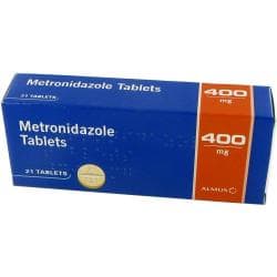 Forsiden av en Metronidazol 400mg eske, inneholder 21 tabletter